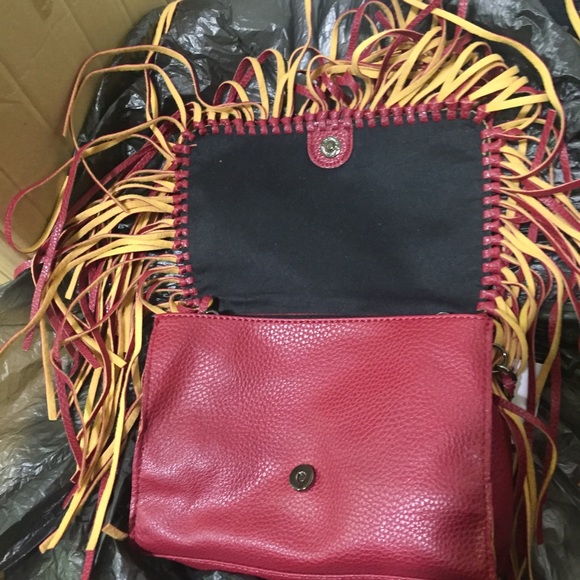 🔴SOLD🔴Olivia Miller Mini Fringe Chain Crossbody - Picture 4 of 4